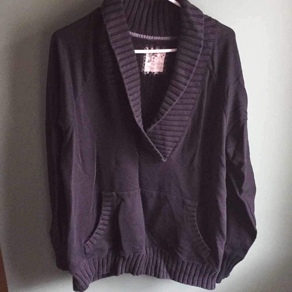 Old navy v neck sweatshirt sweater